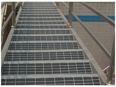 盤(pán)梯踏步板